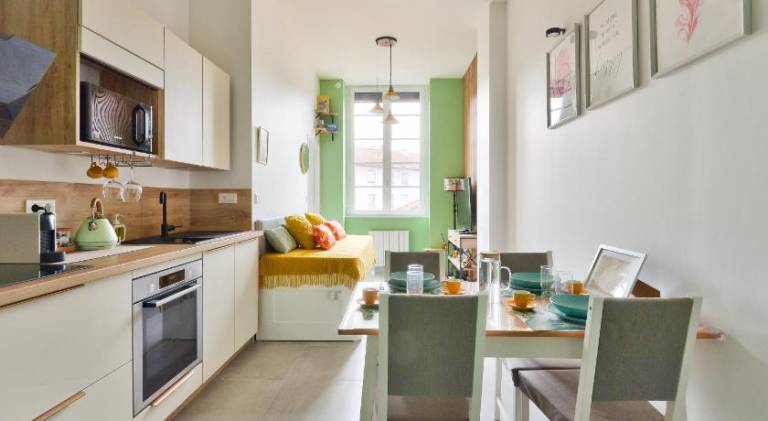 Holiday apartment with 1 room for 4 persons in Lyon