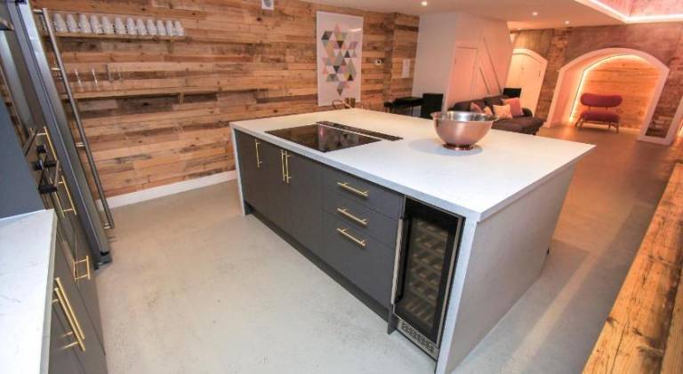 Fully equipped charming house with patio | Close to Brighton Palace Pier | Close to the beach | Perfect for remote work | Dogs allowed — photo 4