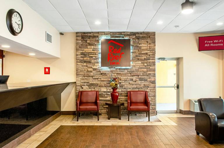 Red Roof Inn Slidell — photo 2