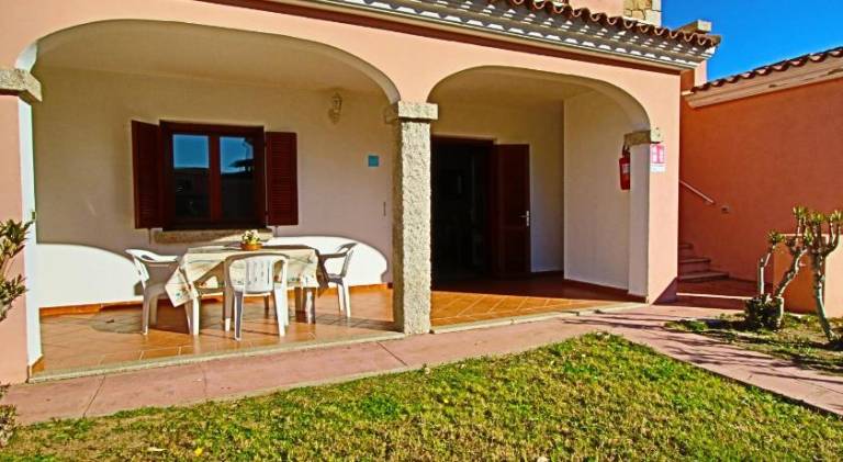Holiday apartment with patio & yard | Perfect for remote work — photo 4