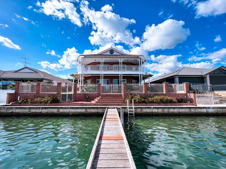 House Mandurah