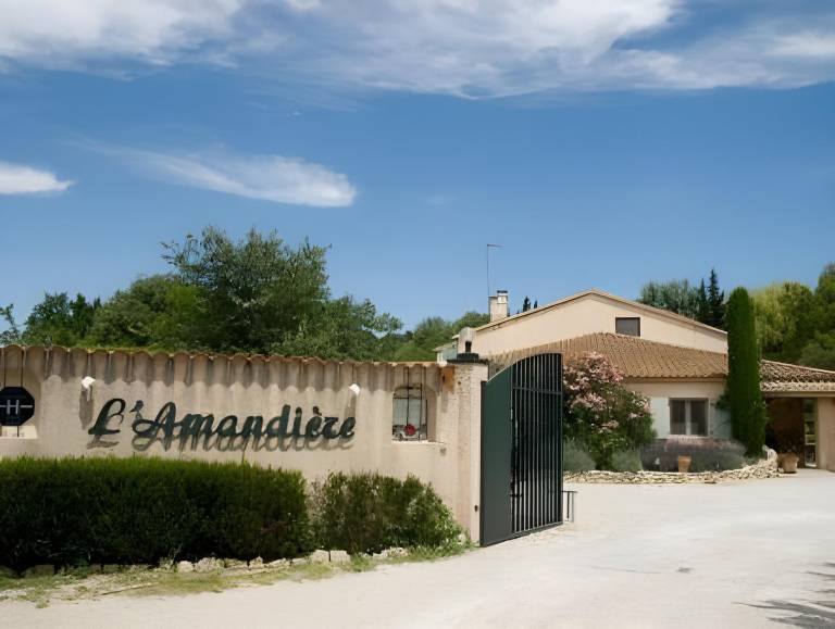Hotel l'Amandiere in St.-Rémy-de-Provence