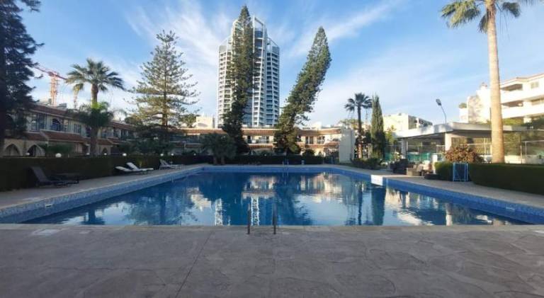 Apartment with pool | Beach nearby | Dogs allowed in Limassol