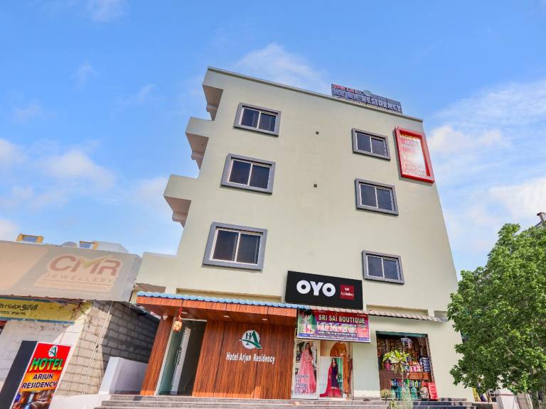 Super Hotel O Arjun Residency