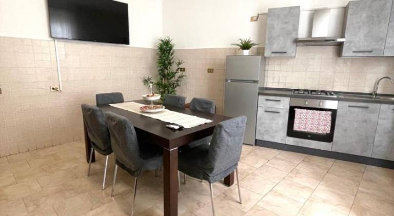 Rental apartment with 3 rooms for 6 persons — photo 2
