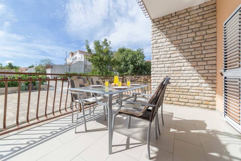 Holiday apartment with terrace & barbecue | Garden view in Vodice