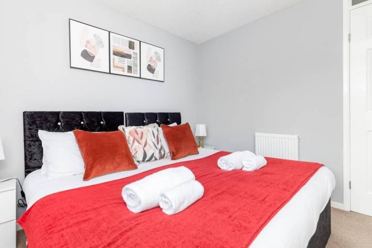 Apartment  Bedford