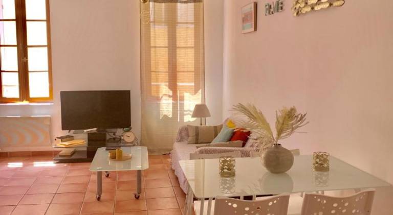 Rental apartment with patio & grill — photo 4