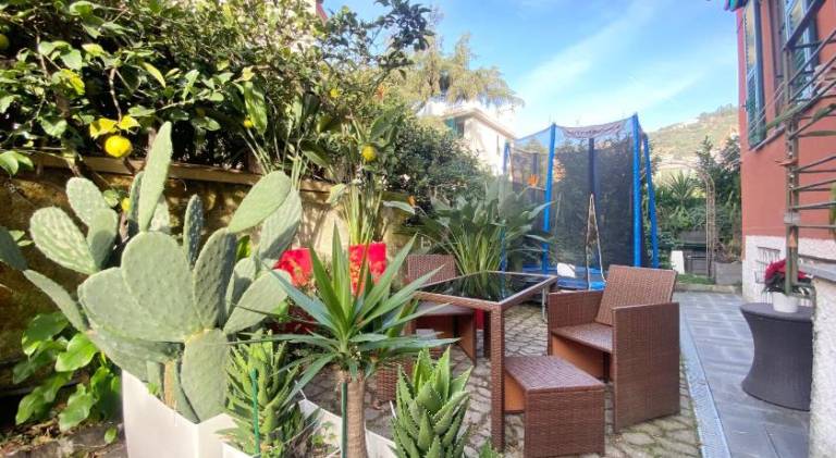 Apartment with 2 rooms for 4 persons in Genoa