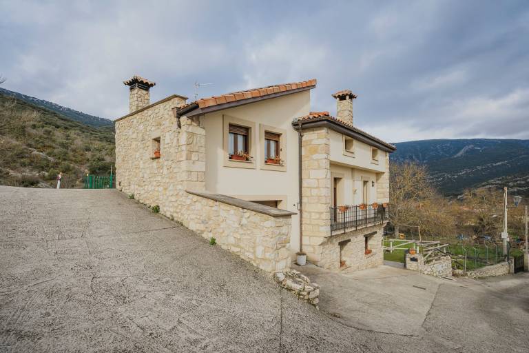 Casa Oña