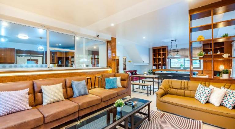 Villa with private pool & patio | Beach nearby | Dogs allowed — photo 3