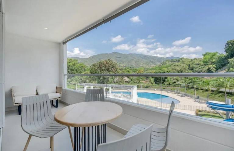 Apt 5 stars AC+pool+wifi, @SantaFedeAntioquia — photo 5