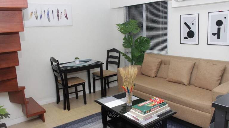 A2J BGC Luxury 2BR Loft Near Burgos Circle & Malls — photo 4