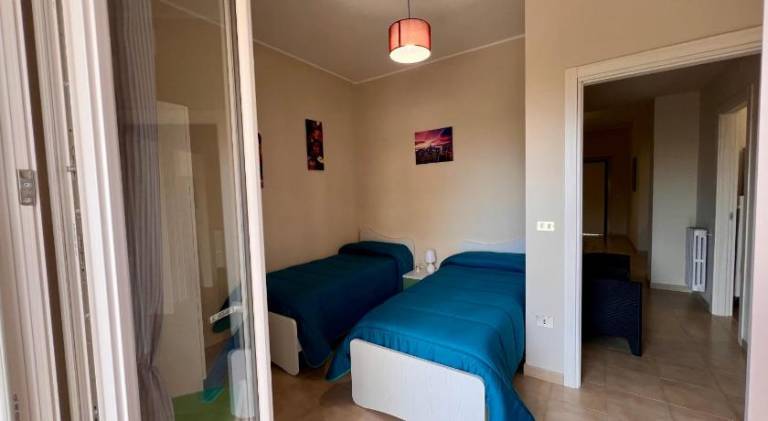 Rental apartment with 2 rooms for 4 persons — photo 2