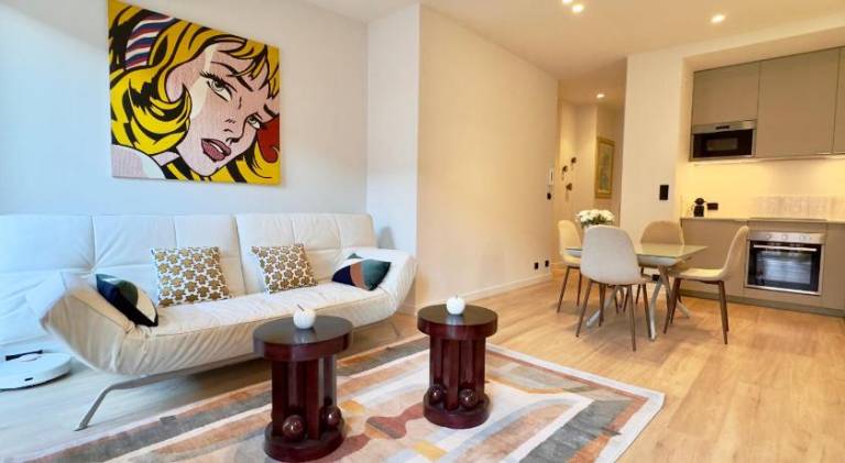 Fully equipped pleasant rental apartment with terrace | Beach nearby | Suitable for remote work | Pets allowed in Cannes