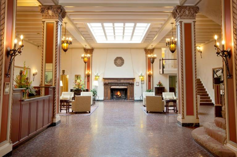 The Cardinal Hotel