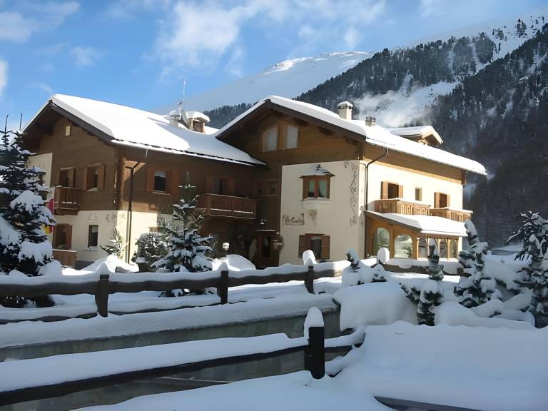Wonderful rental apartment with barbeque, terrace & yard | Pets allowed in Livigno