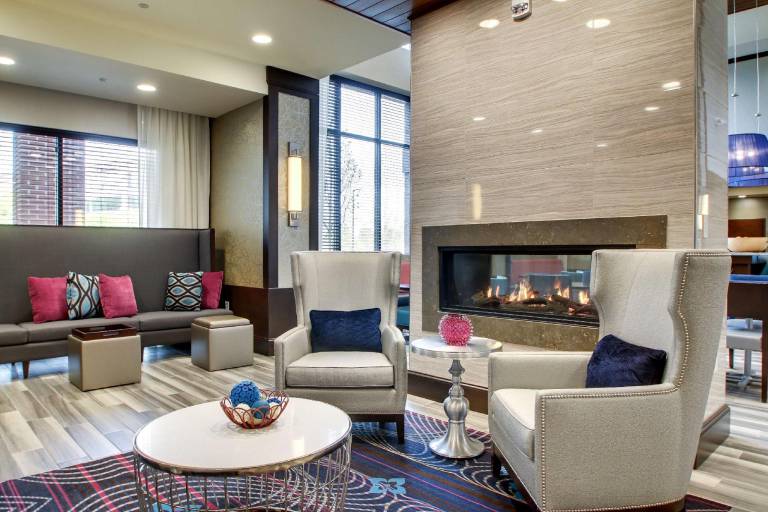 Hampton Inn & Suites Greenville Airport — photo 3