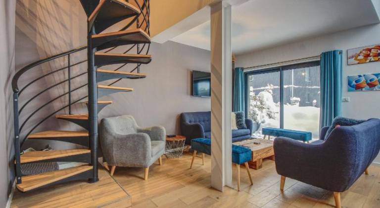 Fully equipped chalet with yard & patio | Next to the ski | Pet-friendly in Chamonix-Mont-Blanc