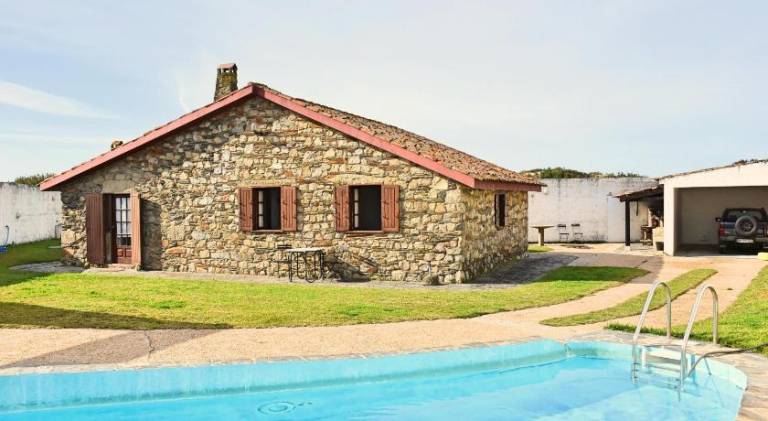 House with garden, grill & private pool | Next to the beach | Dogs allowed in Braga
