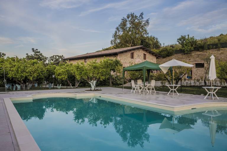 Bauernhof in Crucoli, Kalabrien, Italien