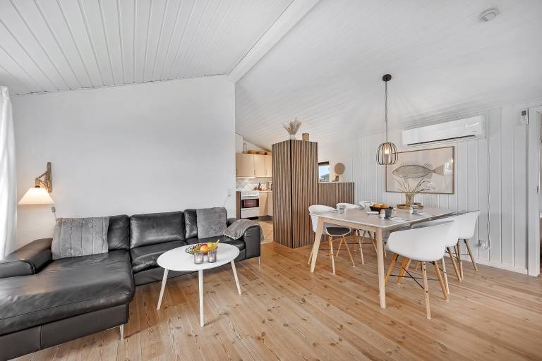 Charming holiday home close to the North Sea and Søndervig center. — photo 4