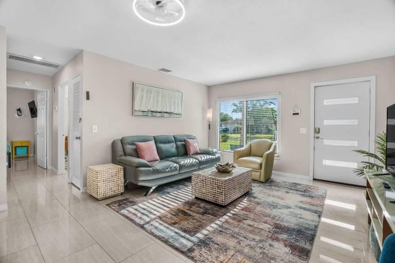 Pool Hottub 5 miles Clearwater IRB Pet Friendly — photo 2