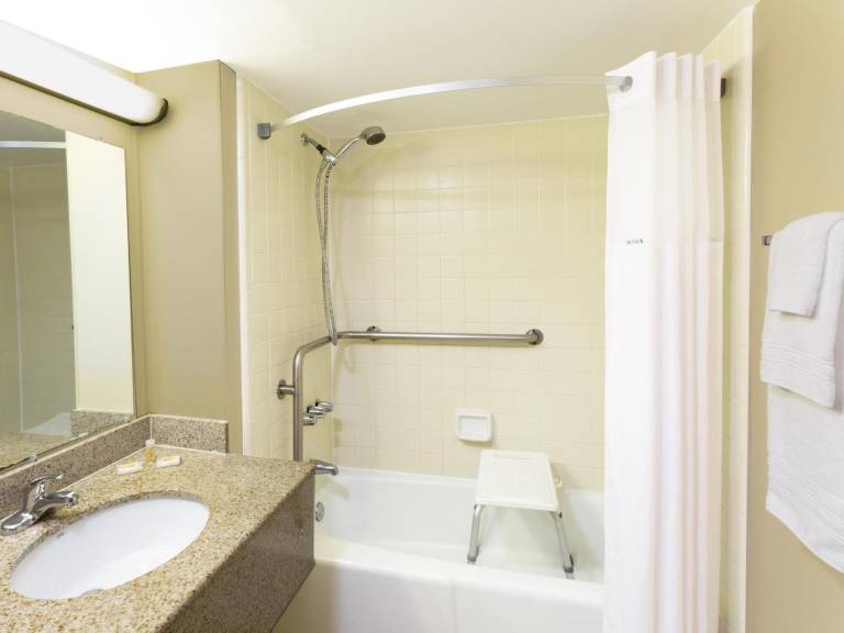 Days Inn Mt Pleasant-Charleston-Patriots Point — photo 2
