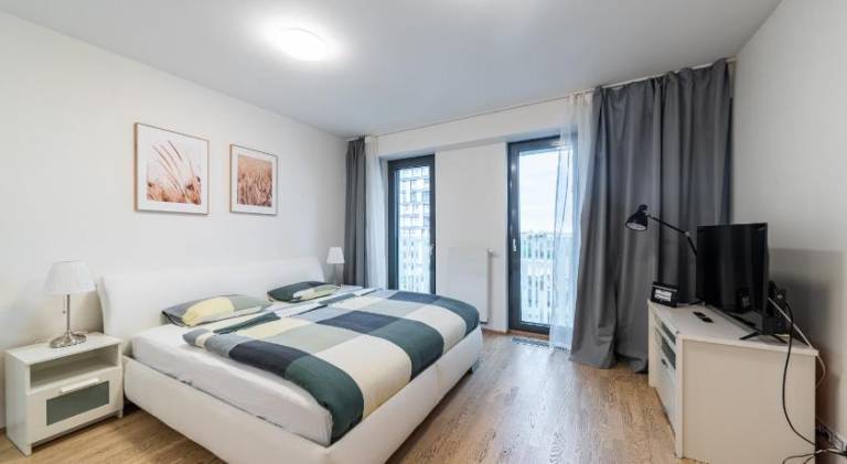 Rental apartment with patio & garden in Prague