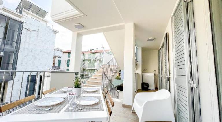 Rental apartment with terrace — photo 2