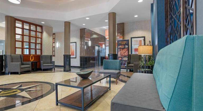 Drury Inn & Suites Baton Rouge — photo 3