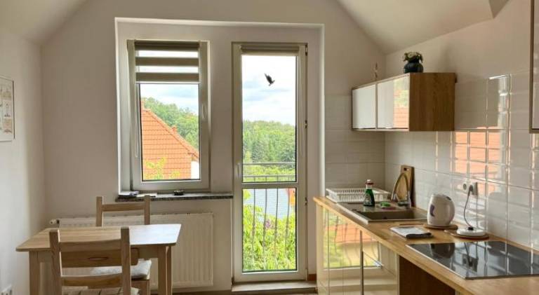 Rental apartment with patio, barbecue & garden | Perfect for remote work | Pet-friendly — photo 2