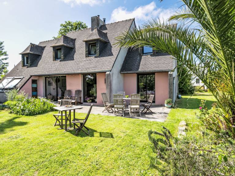 Maison de vacances Plounévez-Lochrist