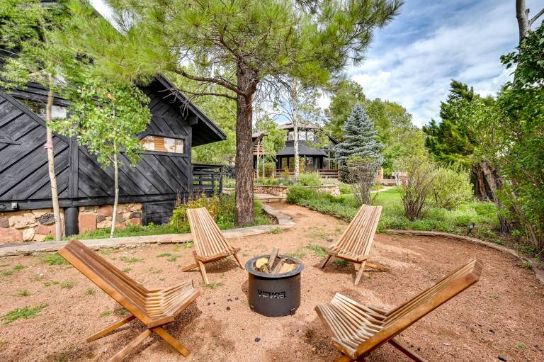Pet-Friendly Flagstaff Studio Cabin w/ Patio — photo 2