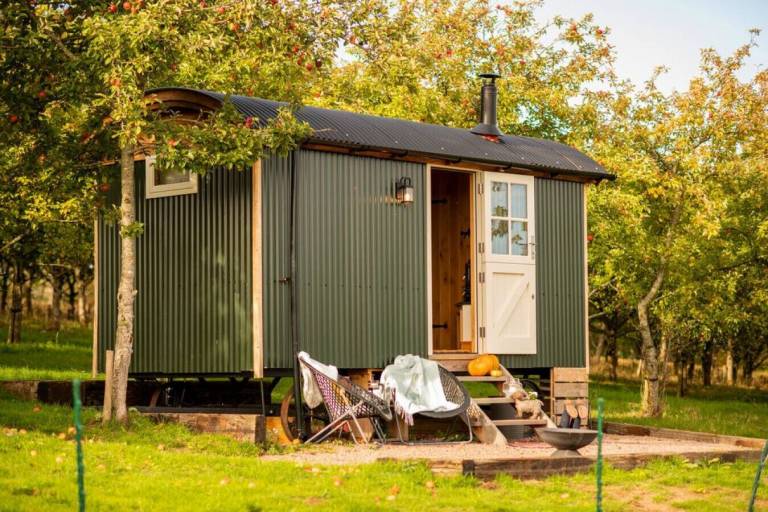 Cabin  Dingestow