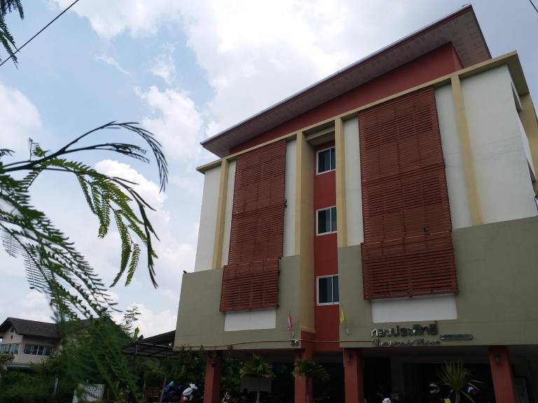 Serviced apartment  Nakhon Ratchasima