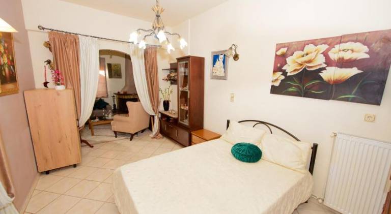 Fully equipped beautiful apartment with jacuzzi, grill & private pool | Pet-friendly — photo 3