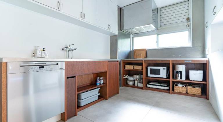 Fully equipped charming villa with sauna, terrace & yard | Perfect for remote work | Dogs allowed — photo 3