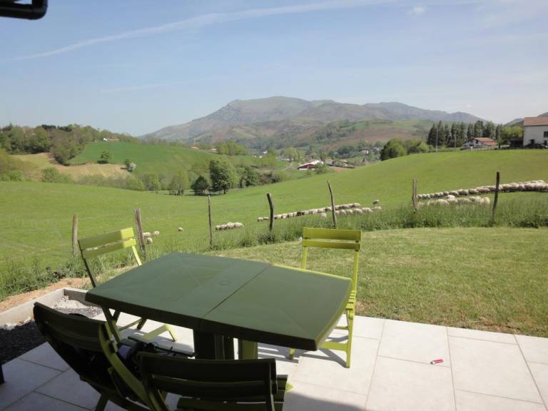 Gite with garden, patio & barbecue — photo 2