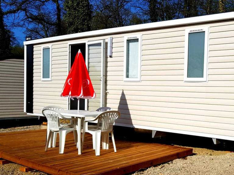 Mobile home with heated pool & patio — photo 4