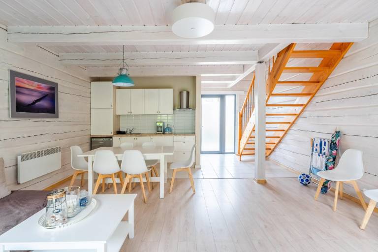 Child-friendly house with yard, patio & BBQ | Next to the beach | Dogs allowed — photo 5