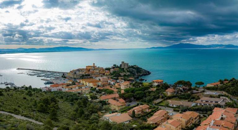 Rental apartment with 1 room for 4 persons in Orbetello