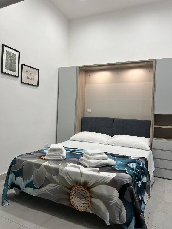 House with garden | Close to Naples Cathedral | Suitable for remote work in Casoria