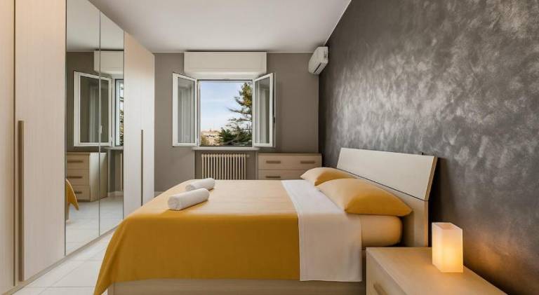 Rental apartment with 1 room for 2 persons in Segrate