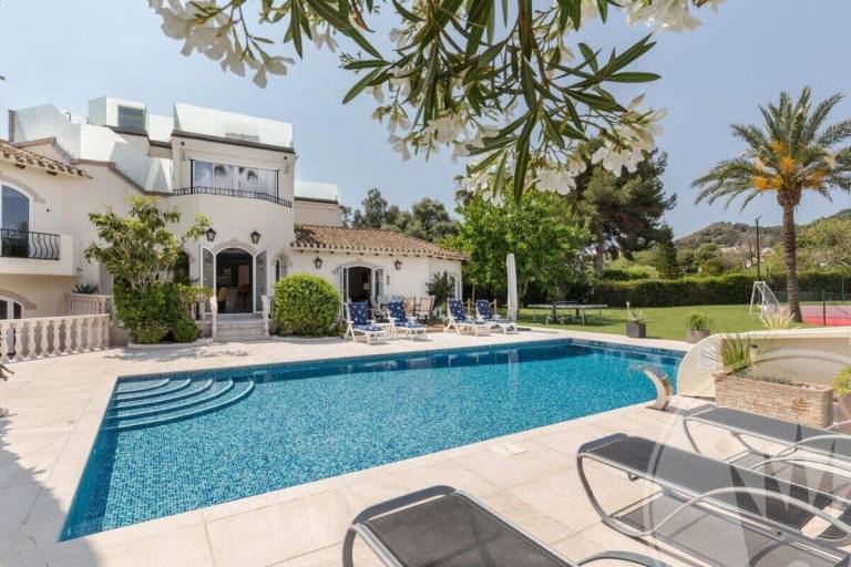 Villa  Los Belones