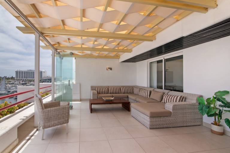 Marina Vilamoura Penthouse Luxury Apartment with Sea View, Wi-Fi and Air Conditioning — photo 5