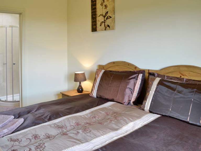 Cottage with terrace & garden — photo 4