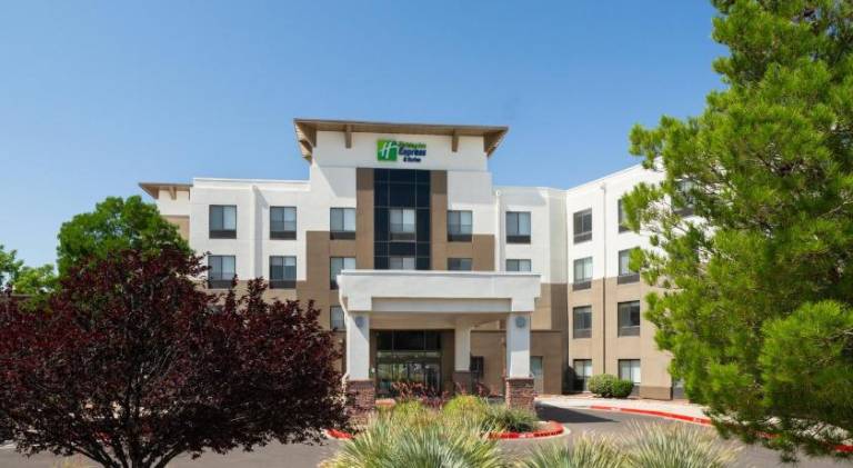 Holiday Inn Express & Suites Albuquerque Historic Old Town" — photo 4