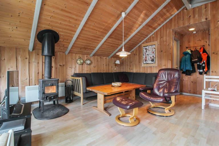 Vacation home with terrace — photo 4