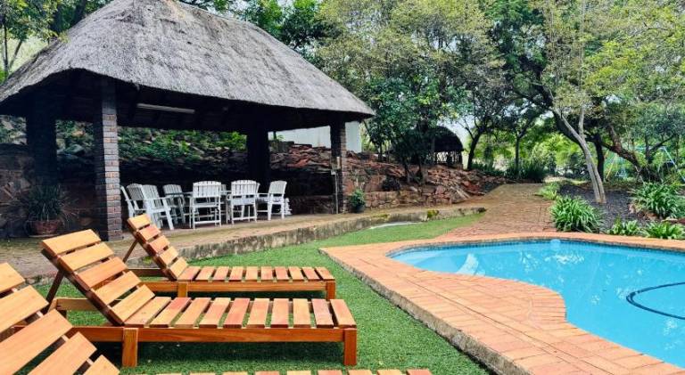 Mountain Spa Lodge & Hiking Campsite
